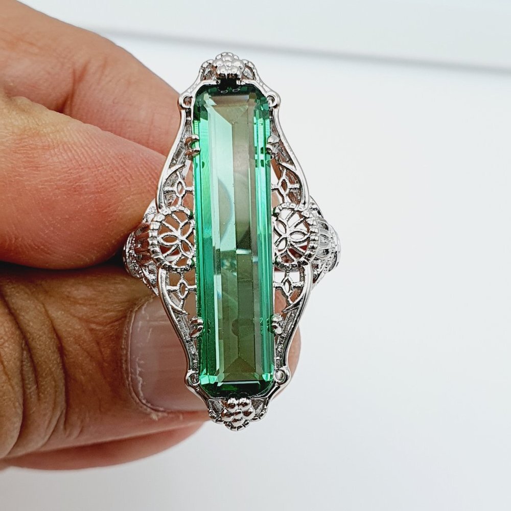 925 Silver Plated Engrave Hollow Emerald CZ Ring, MLNN1087